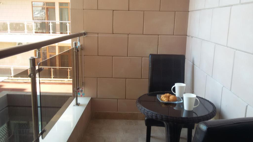 Apartment Sayat-Nova Єреван Номер фото