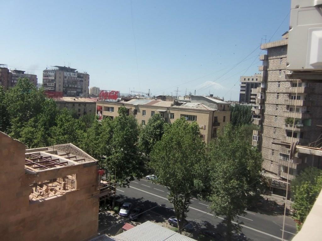 Apartment Sayat-Nova Єреван Номер фото